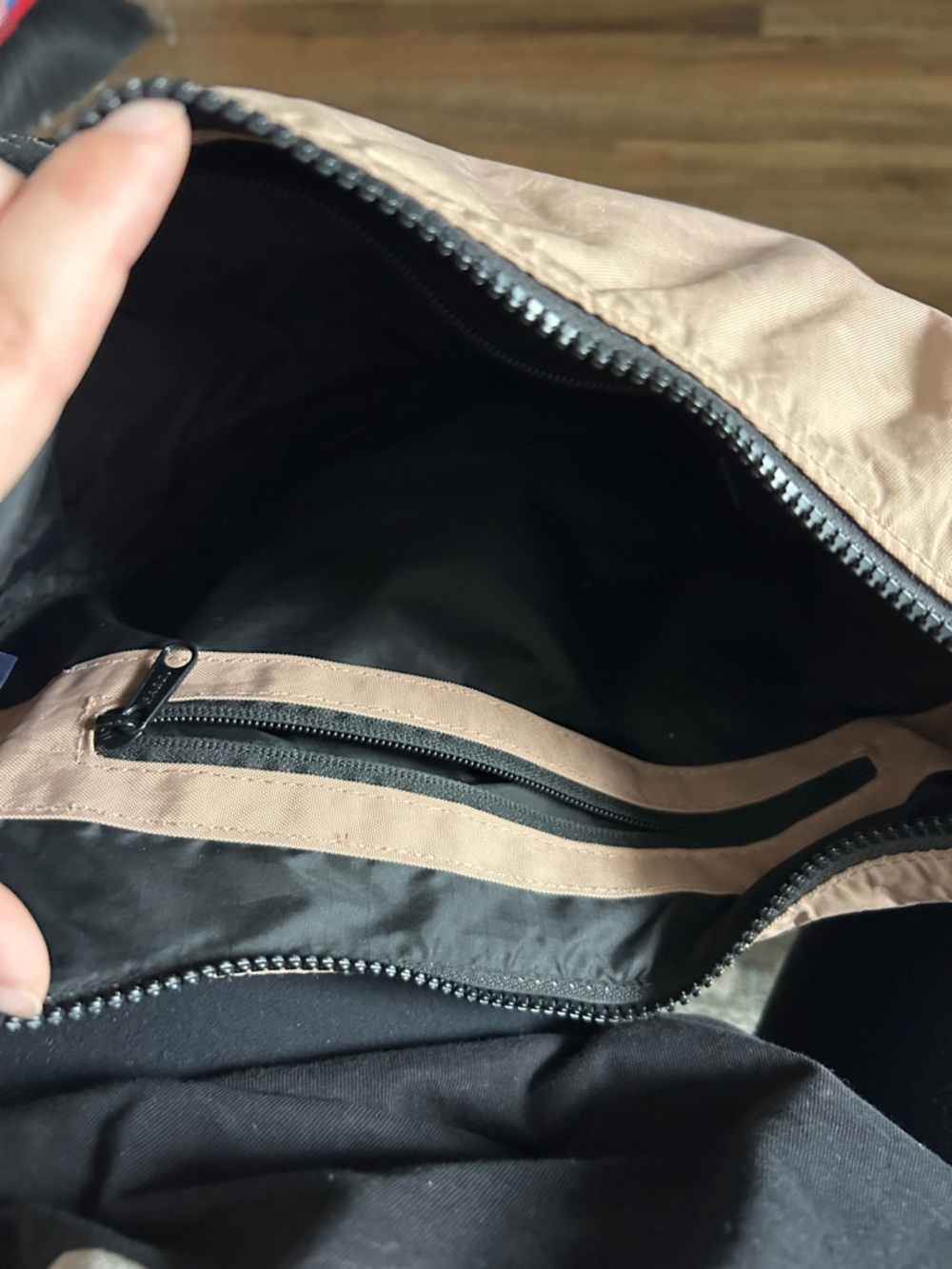Baggu Crossbody in Dusty Rose - Picture 5 of 8